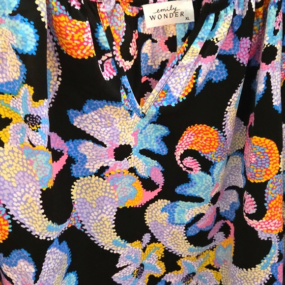 Emily Wonder Seriously Sweet Floral Top - Picture 6 of 6